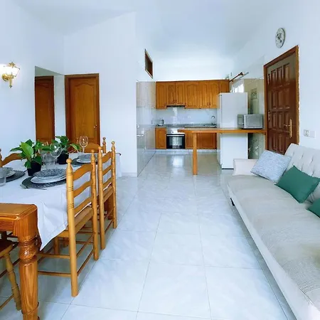 Vakantiehuis Live Playa Y Terraza Abades (Tenerife)
